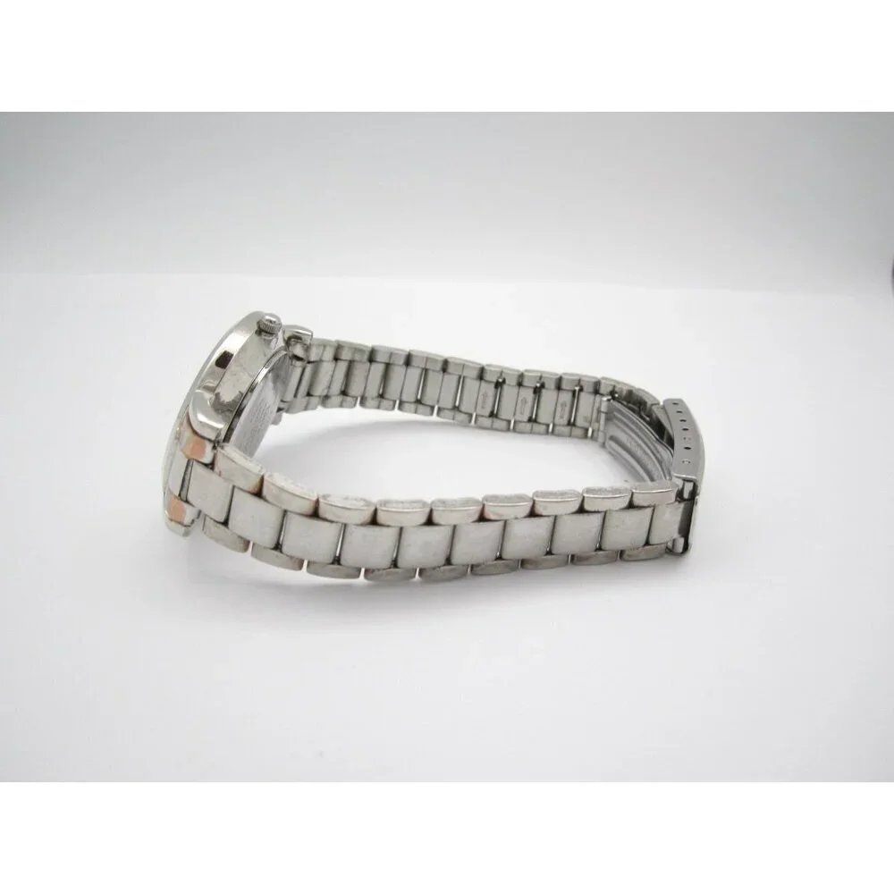 Women Q&Q Quartz WR Analog 30mm Round Watch (I54) 